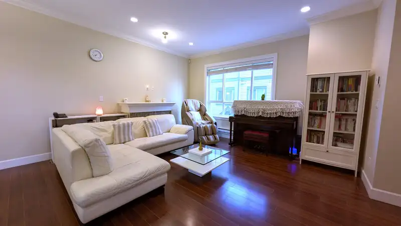 9 10999 STEVESTON HIGHWAY - photo 2 of 25