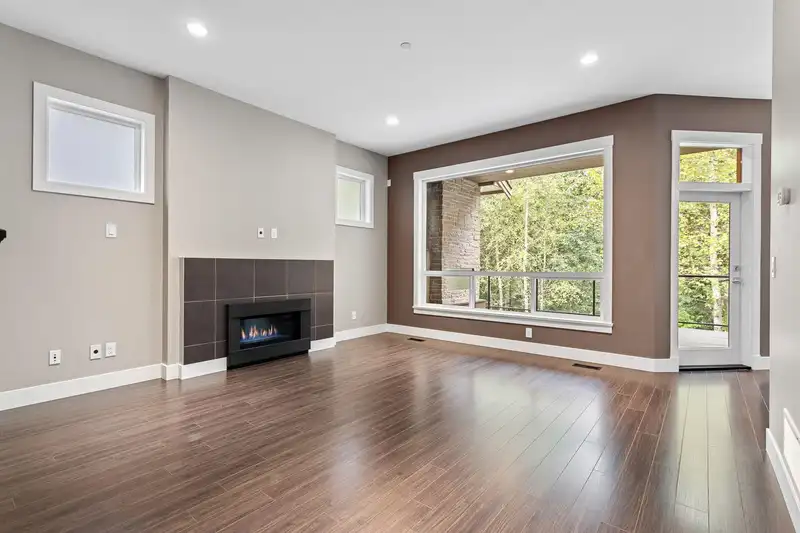 11071 BUCKERFIELD DRIVE - photo 4 of 38