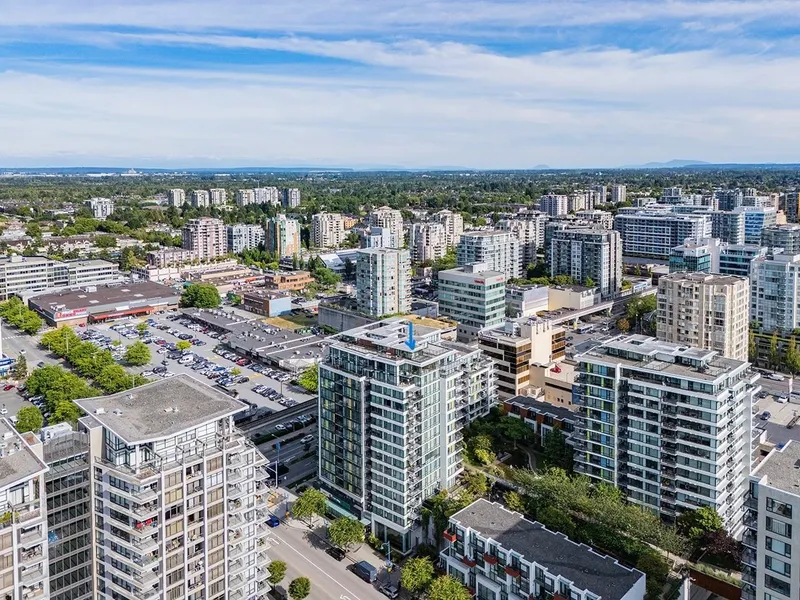 1802 7988 ACKROYD ROAD - photo 3 of 25