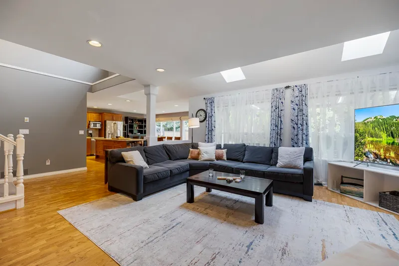 1167 SETTLERS COURT - photo 4 of 25