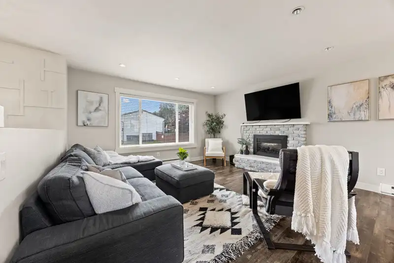 26451 30A AVENUE - photo 3 of 30