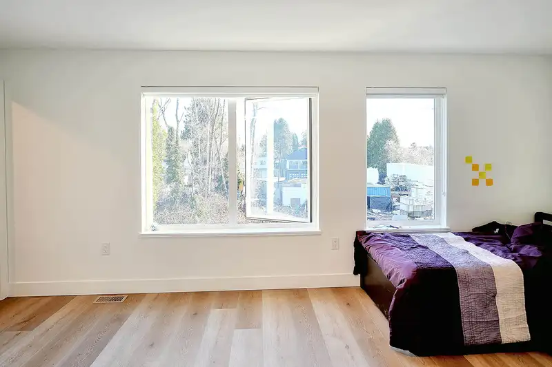 49 12585 104A AVENUE - photo 3 of 26