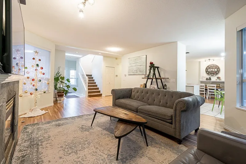 74 20881 87 AVENUE - photo 4 of 25