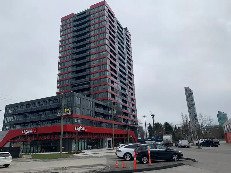 904 10626 CITY PARKWAY - photo 1 of 19