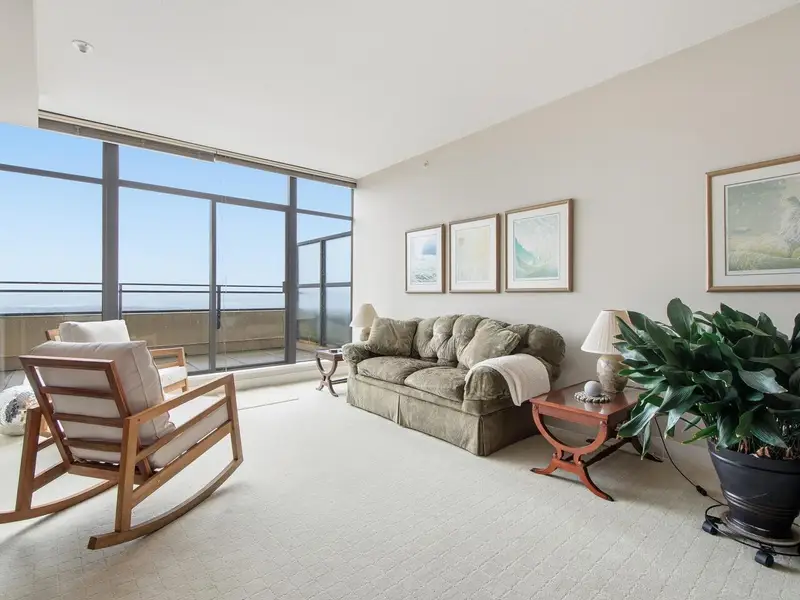 900 9300 UNIVERSITY CRESCENT - photo 3 of 21