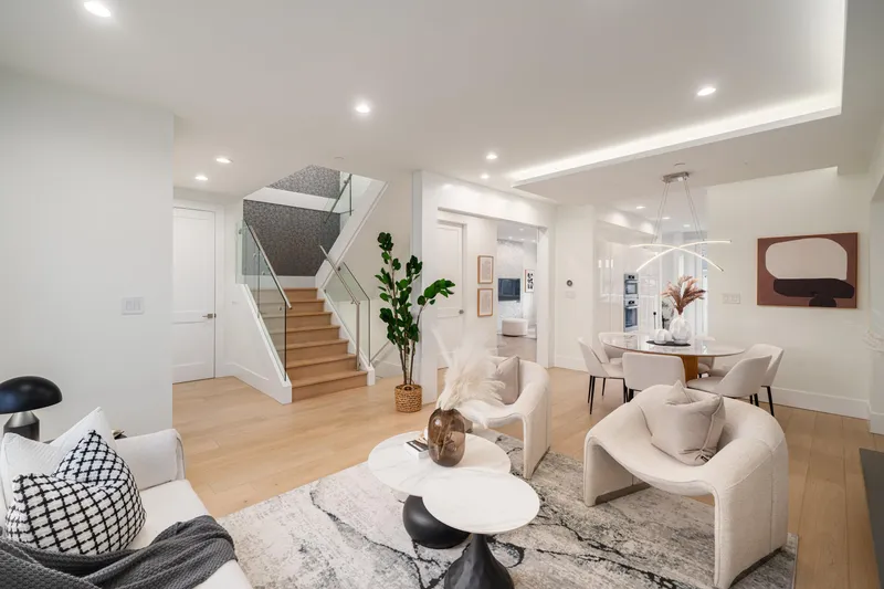 4068 W 15TH AVENUE - photo 2 of 25