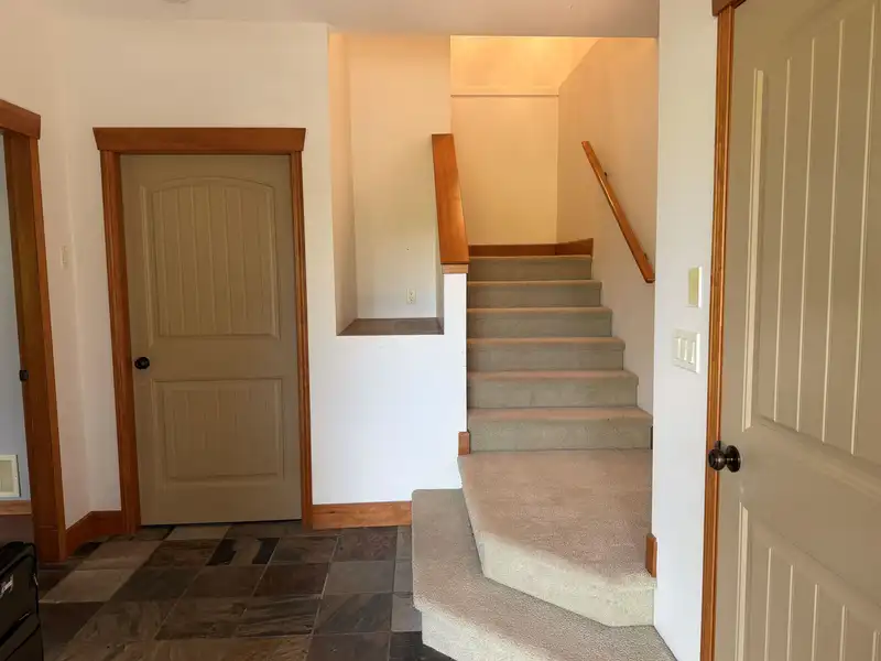 22856 137 AVENUE - photo 3 of 30