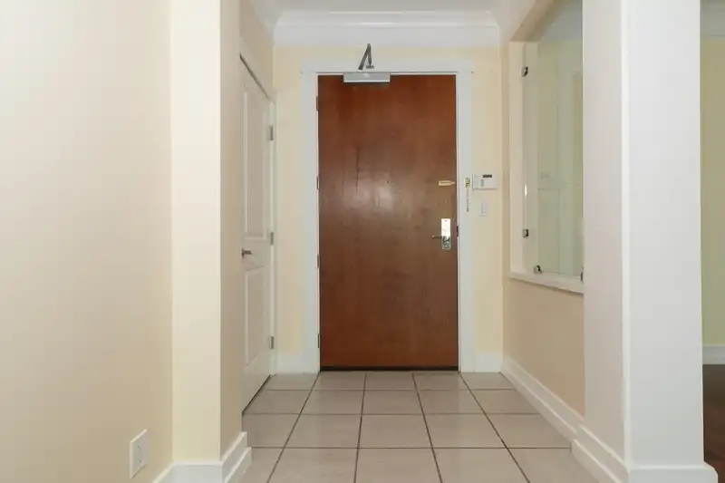 106 4759 VALLEY DRIVE - photo 4 of 33