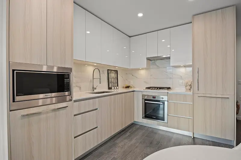 703 5311 GORING STREET - photo 3 of 18