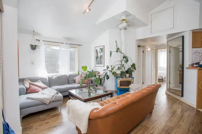 2051 STEPHENS STREET - photo 4 of 35