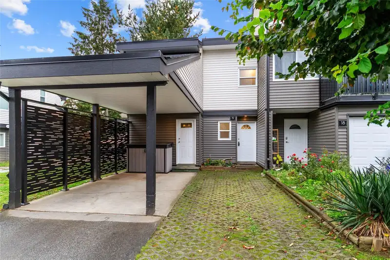 19 12120 189A STREET - photo 2 of 24