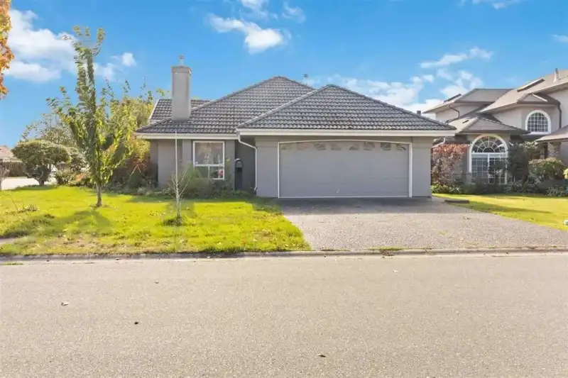 4881 63A STREET - photo 1 of 11