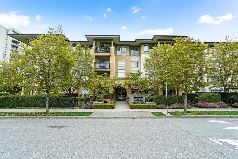 411 2338 WESTERN PARKWAY - photo 1 of 24