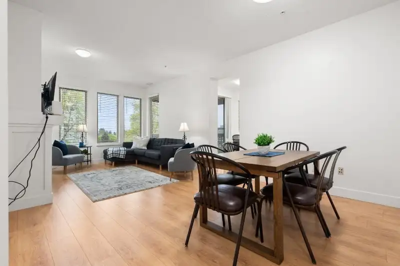 411 2338 WESTERN PARKWAY - photo 3 of 24