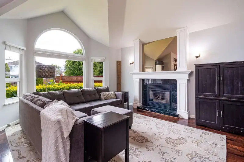 19660 CEDAR LANE - photo 4 of 28