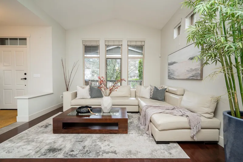 113 CRANBERRY COURT - photo 4 of 25