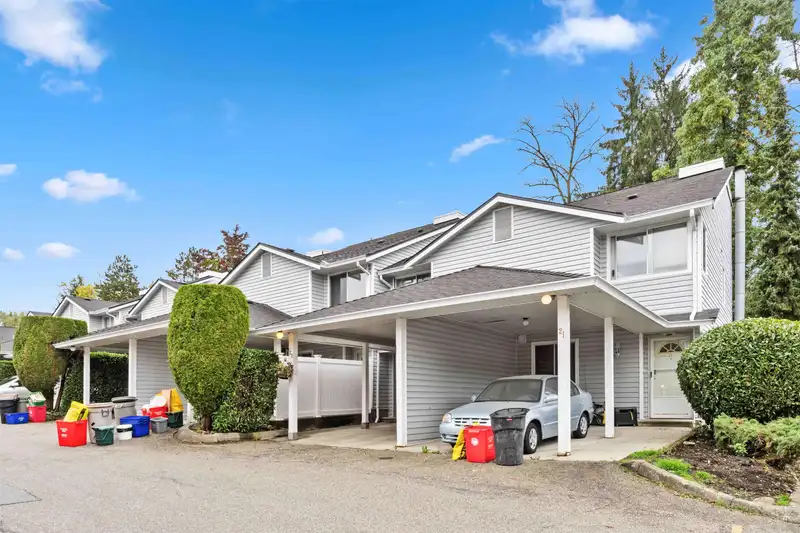 22 22411 124 AVENUE - photo 2 of 39