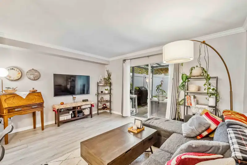 22 22411 124 AVENUE - photo 4 of 39