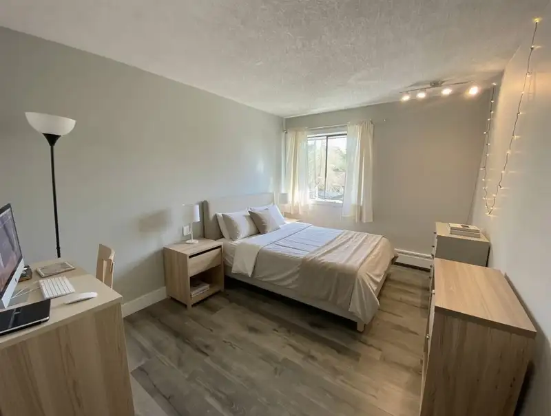 312 13977 74 AVENUE - photo 3 of 11