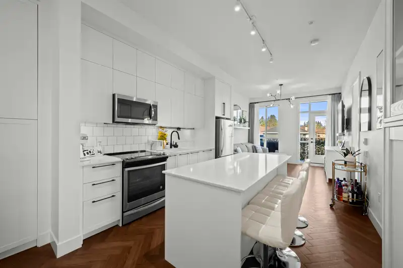 322 14968 101A AVENUE - photo 1 of 24