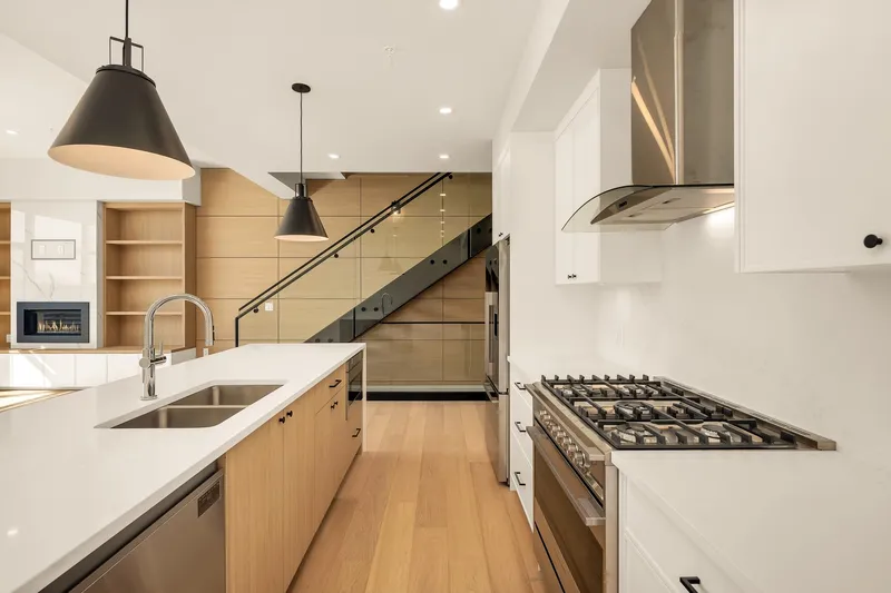 11 3407 MAMQUAM ROAD - photo 2 of 25