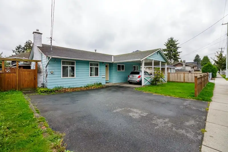 12674 96 AVENUE - photo 3 of 36