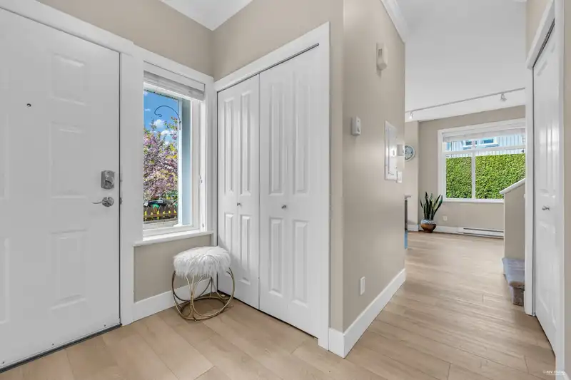 35 6300 LONDON ROAD - photo 4 of 20