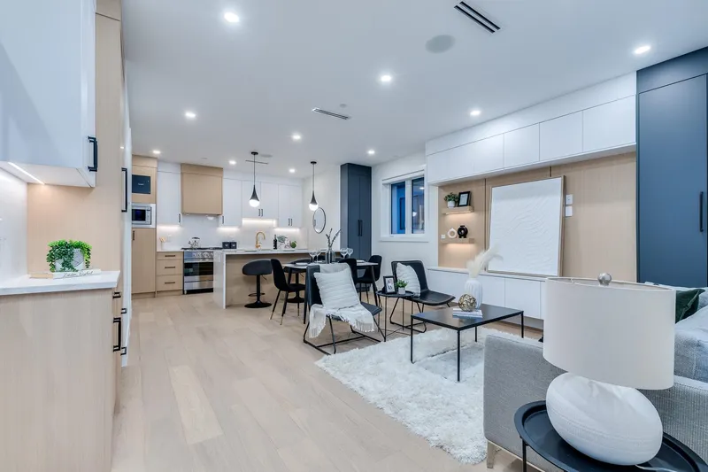 1 5461 RHODES STREET - photo 3 of 25