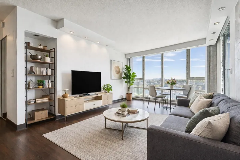 2201 1408 STRATHMORE MEWS - photo 2 of 25