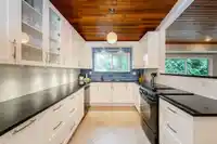6115 SUNWOOD DRIVE - thumbnail 9