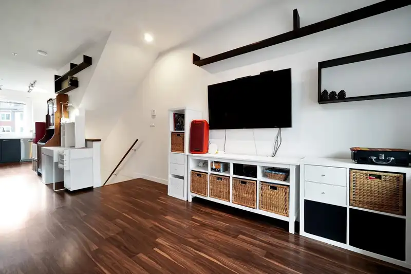 38 3010 RIVERBEND DRIVE - photo 4 of 31