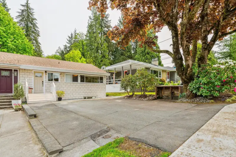 985 GATENSBURY STREET - photo 4 of 40