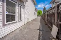 11632 82 AVENUE - thumbnail 9