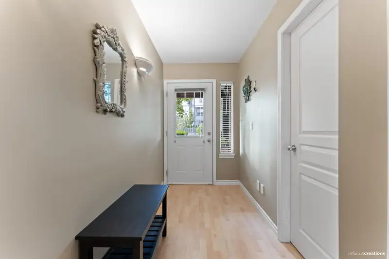 46 18839 69 AVENUE - photo 4 of 30