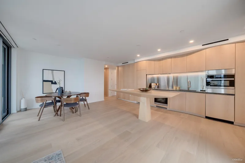 1302 1568 ALBERNI STREET - photo 2 of 15