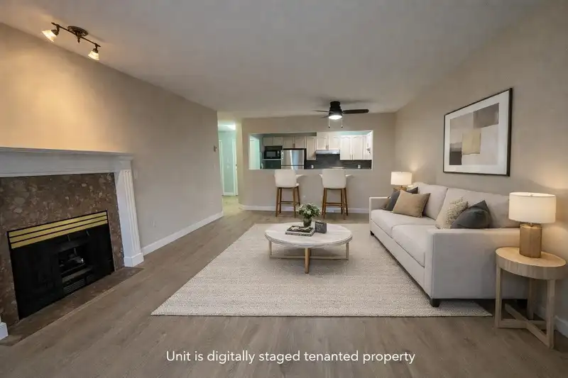 102 46000 FIRST AVENUE - photo 4 of 19