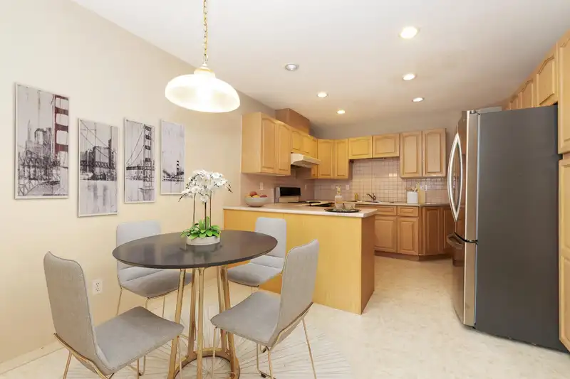 10 181 RAVINE DRIVE - photo 4 of 28