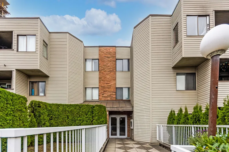 314 615 NORTH ROAD - photo 1 of 19