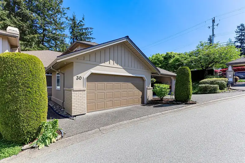 30 15151 26 AVENUE - photo 2 of 40