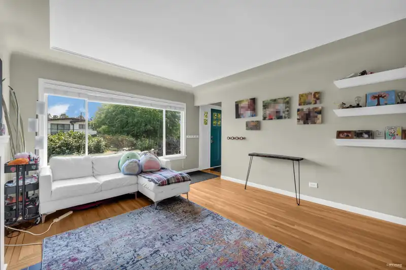 3015 E 26TH AVENUE - photo 3 of 23