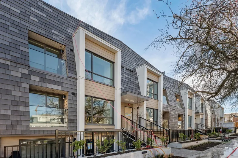 151 378 W 45TH AVENUE - photo 4 of 14