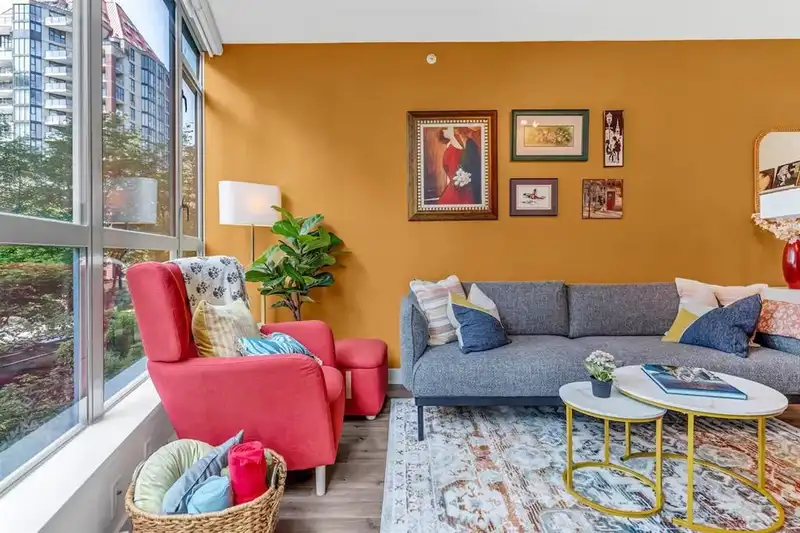 302 1238 BURRARD STREET - photo 3 of 25