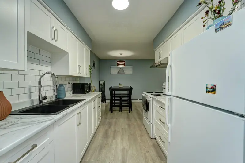 202 33450 GEORGE FERGUSON WAY - photo 3 of 16