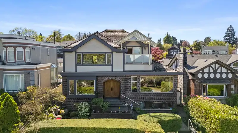 4233 QUESNEL DRIVE - photo 1 of 40