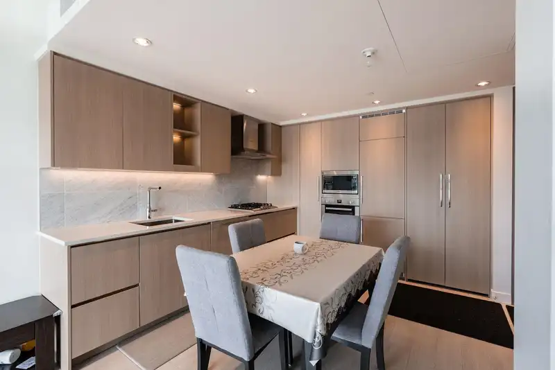 1406 4730 LOUGHEED HIGHWAY - photo 2 of 39