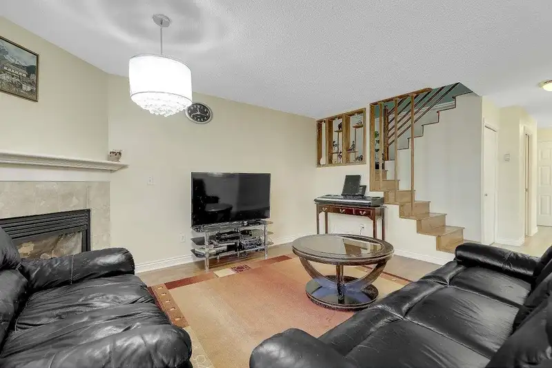 21 2561 RUNNEL DRIVE - photo 3 of 39