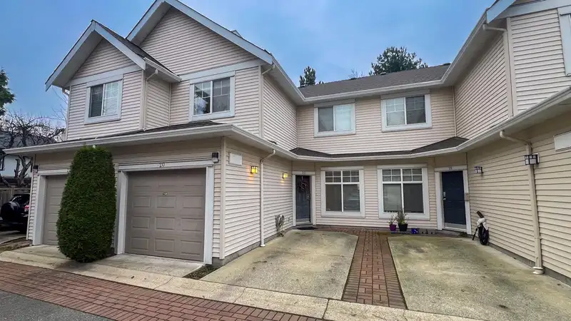 20 5988 BLANSHARD DRIVE - photo 2 of 35