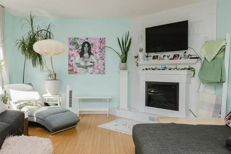 1 623 FARNHAM ROAD - photo 4 of 25