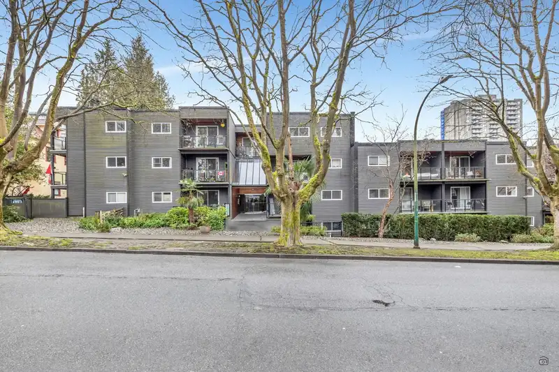 317 1550 BARCLAY STREET - photo 1 of 24