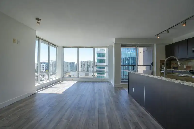 1507 6068 NO. 3 ROAD - photo 1 of 2
